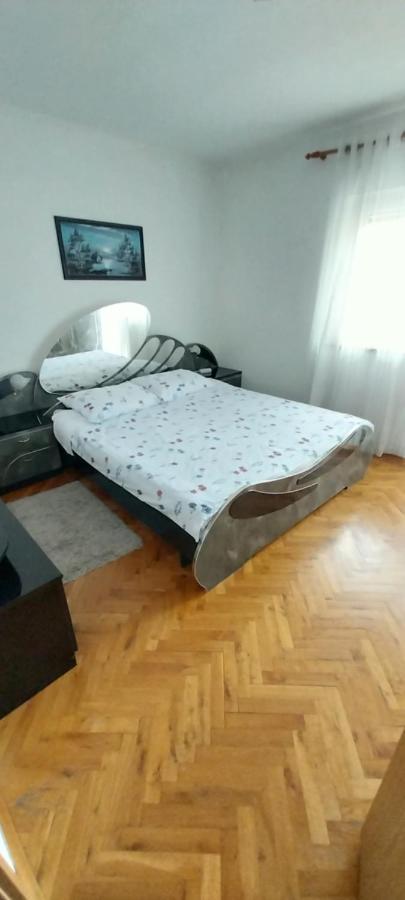 Kuca Za Odmor Varos Vila Vrlika Exterior foto